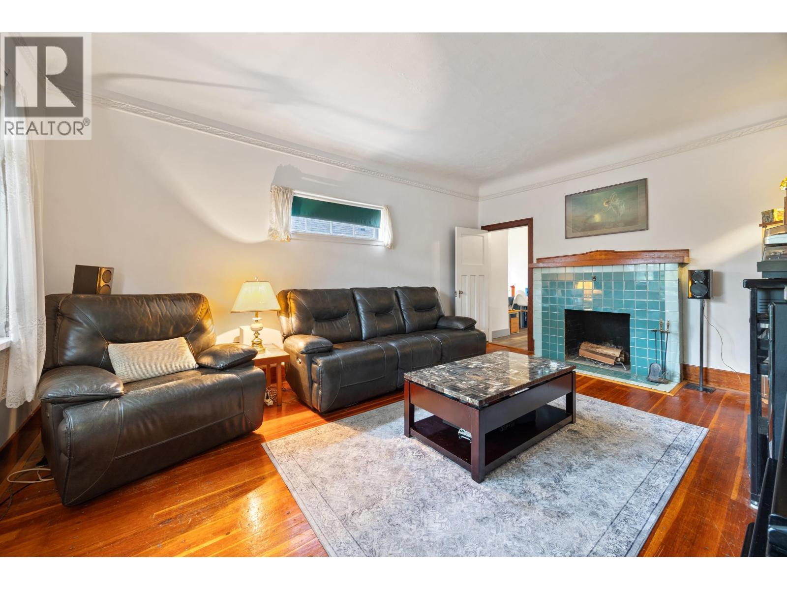 1105 Hamilton Street, New Westminster