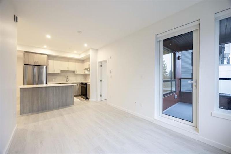 302 13838 108 Avenue, Surrey