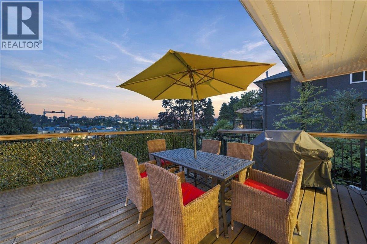 1095 W Keith Road, North Vancouver