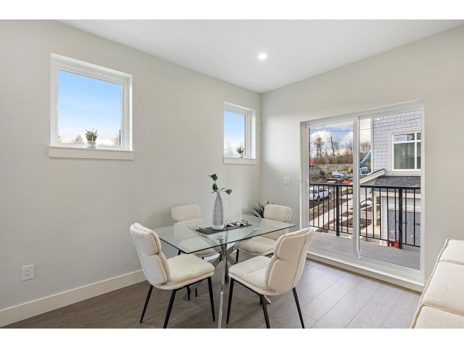 8 14391 61A Avenue, Surrey