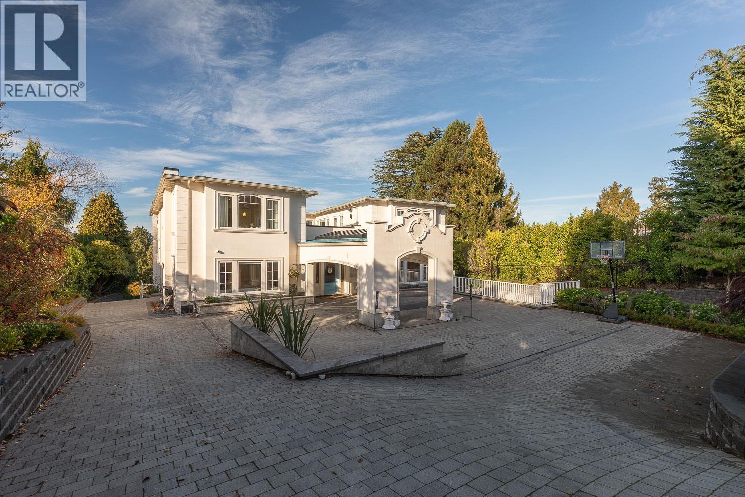 5747 Newton Wynd, Vancouver