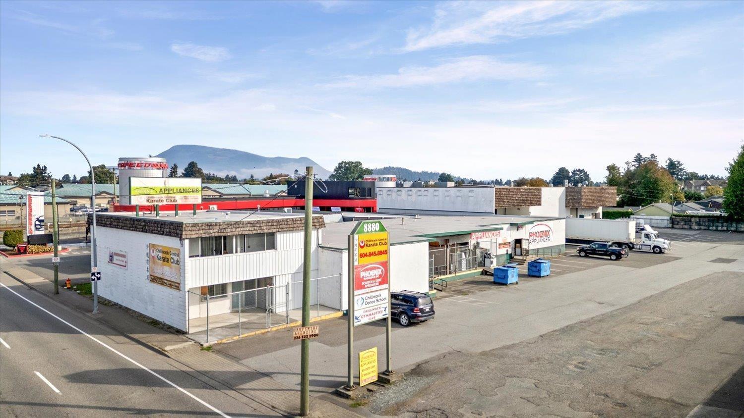 8880 Young Road, Chilliwack