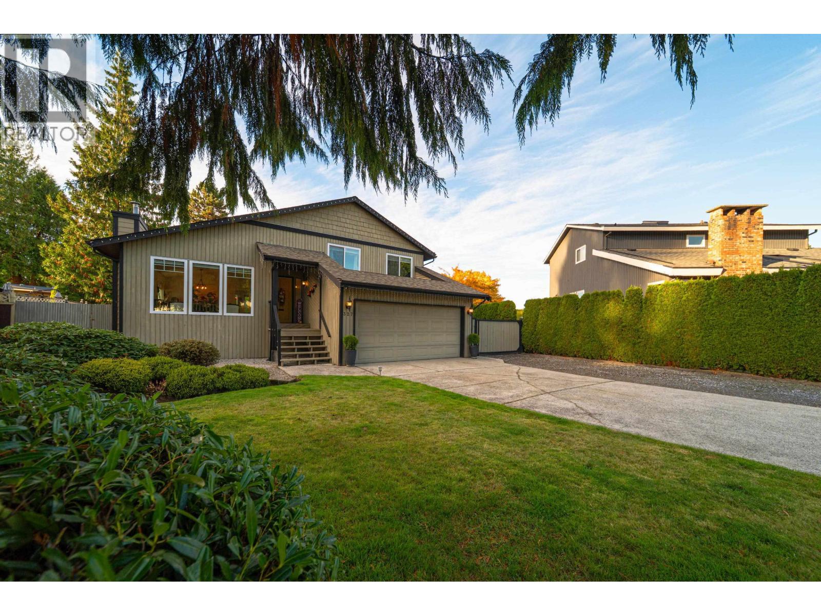 327 Mount Royal Court, Port Moody
