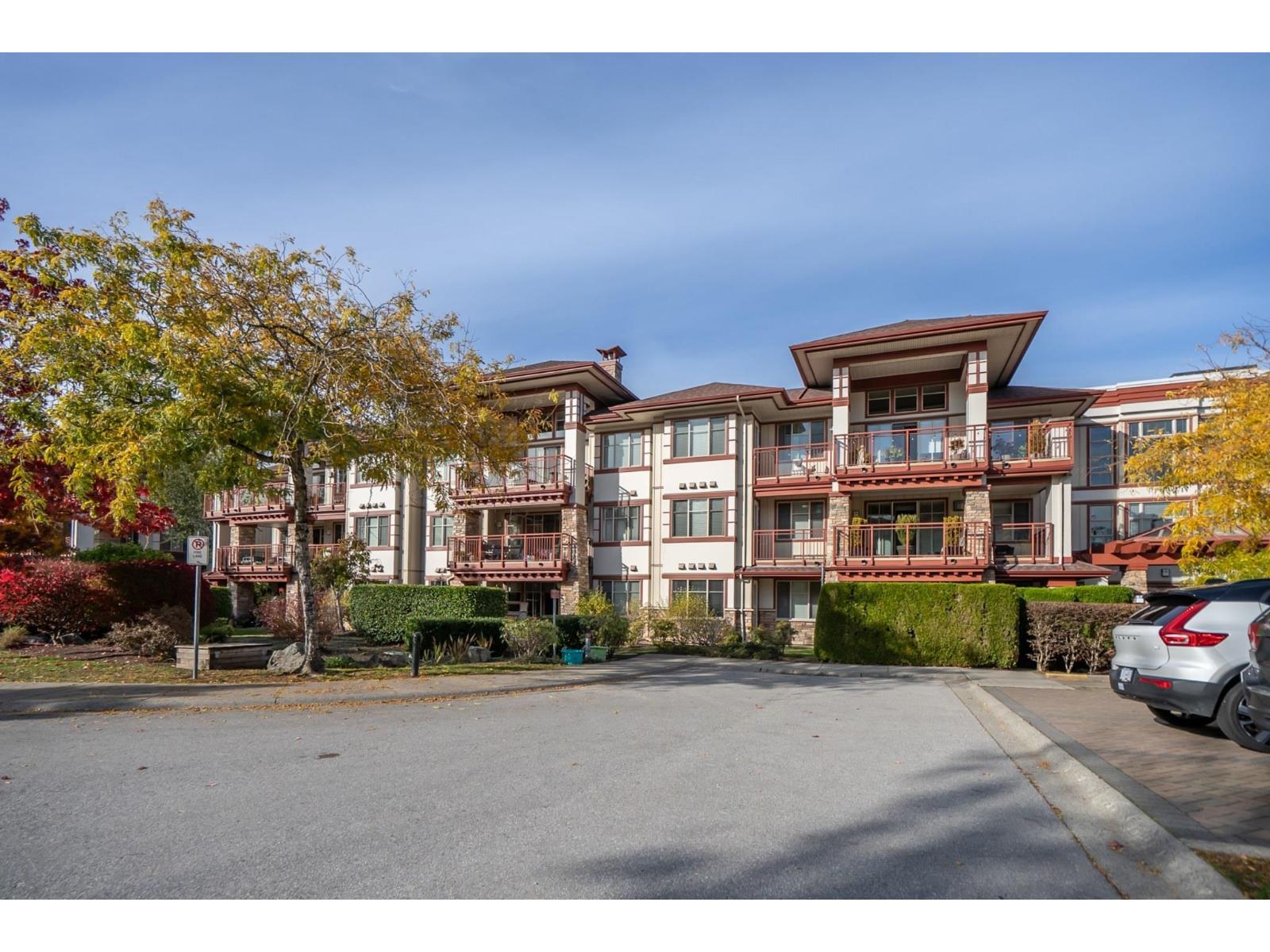 101 16455 64 Avenue, Surrey