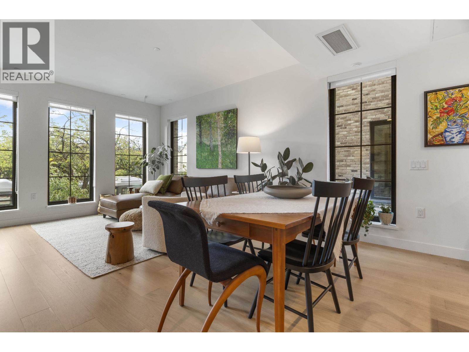 102 157 W King Edward Avenue, Vancouver