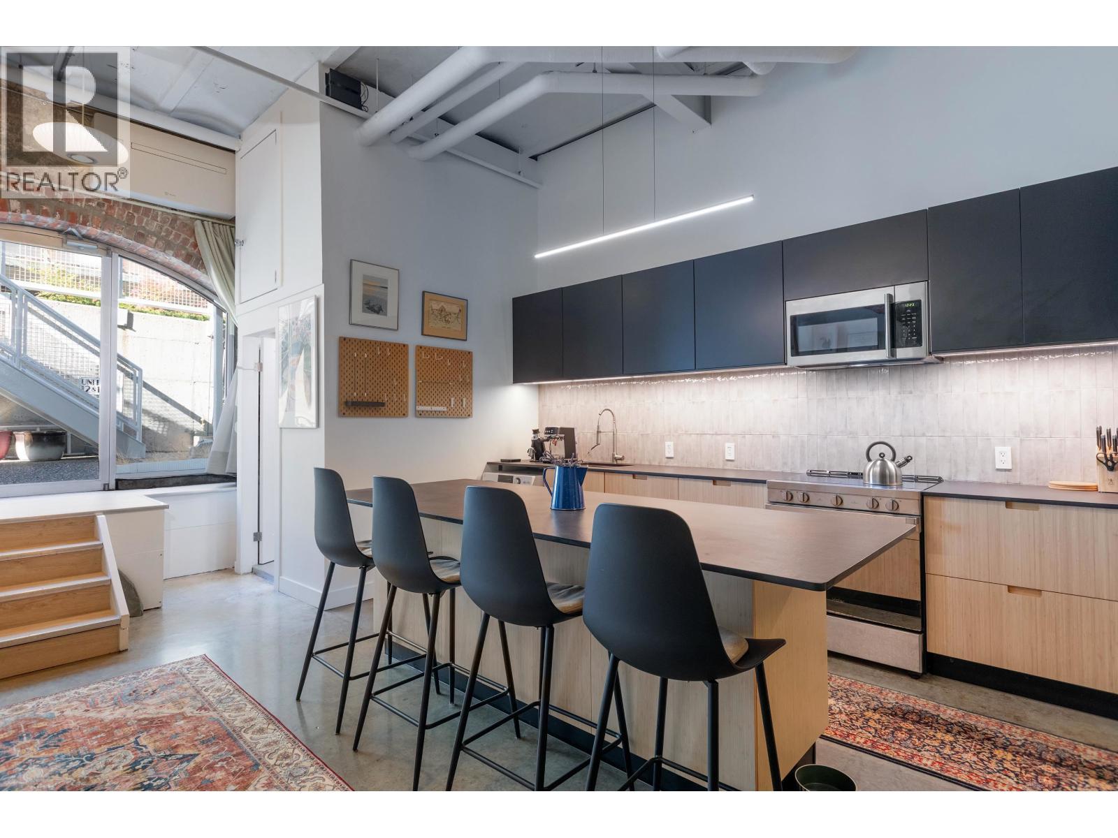 4 280 E 6TH Avenue, Vancouver