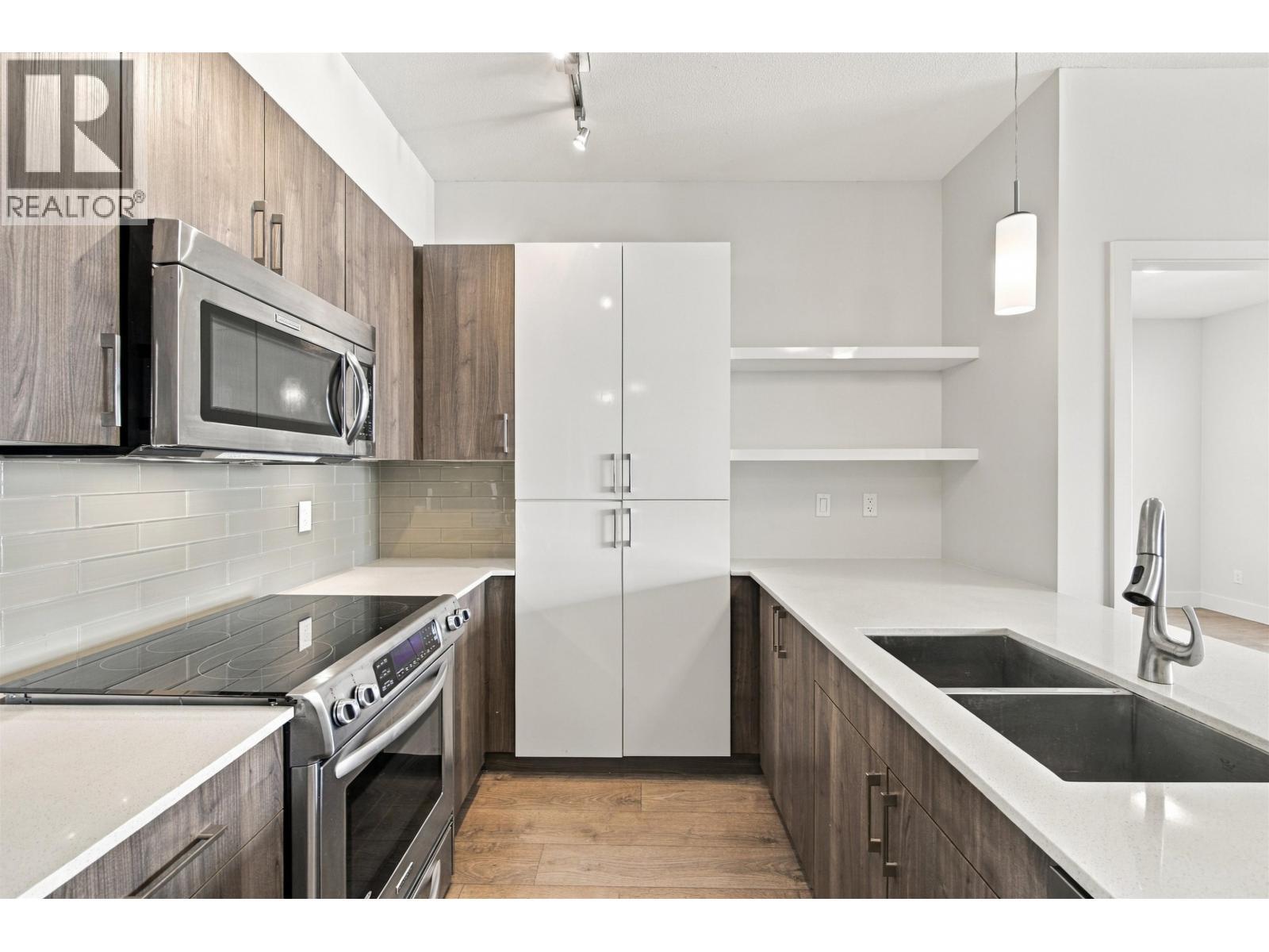 410 630 Como Lake Avenue, Coquitlam
