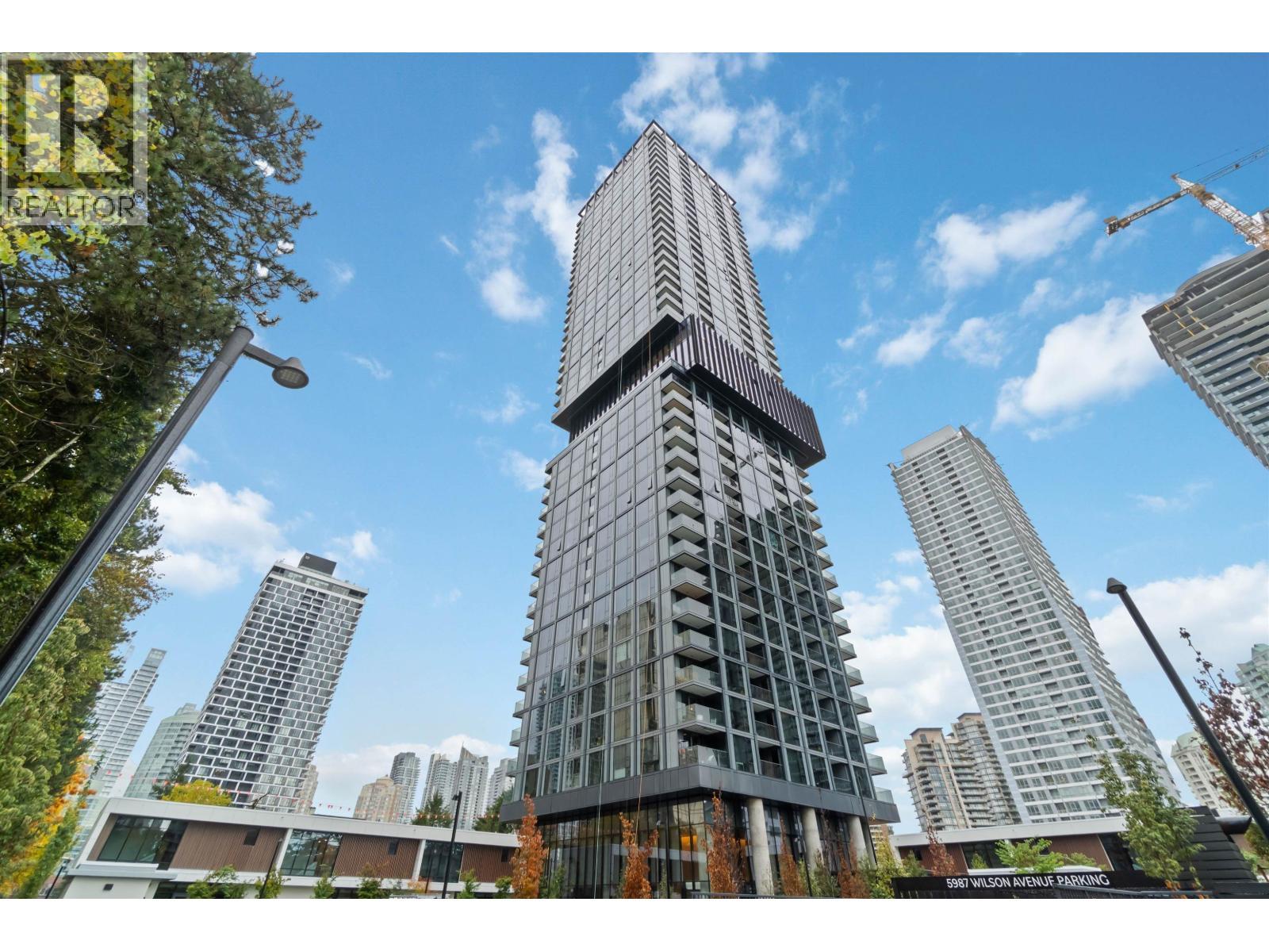 404 5987 Wilson Avenue, Burnaby