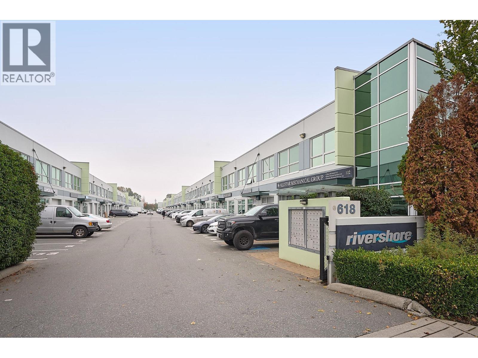 112 618 E Kent Avenue South, Vancouver