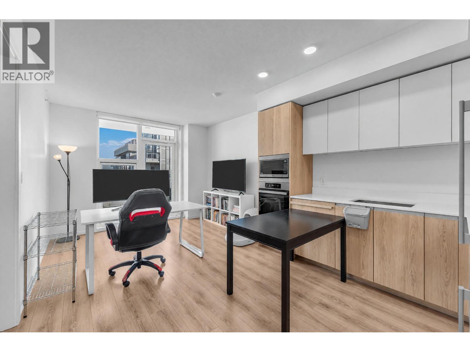 1304 6633 Buswell Street, Richmond