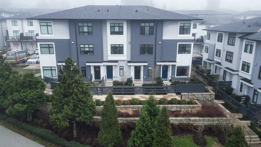 109 15235 Sitka Drive, Surrey