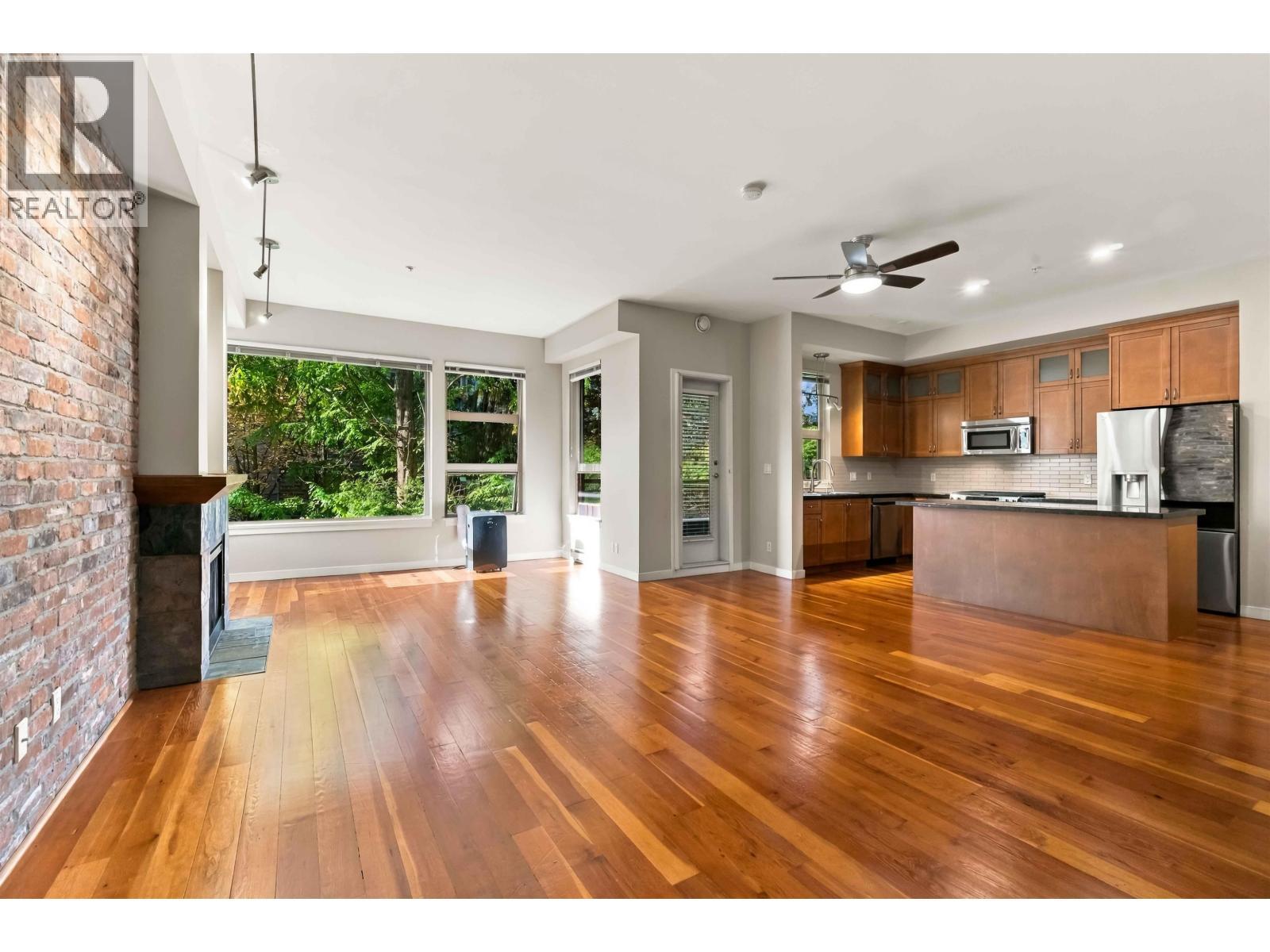 210 240 Salter Street, New Westminster