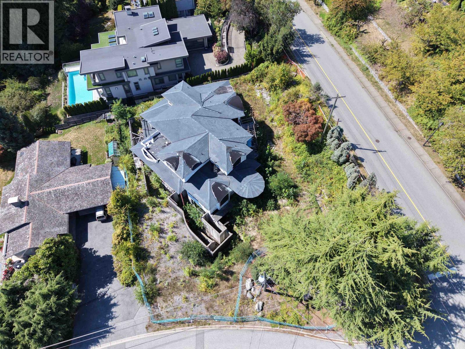 1889 Orchard Way, West Vancouver