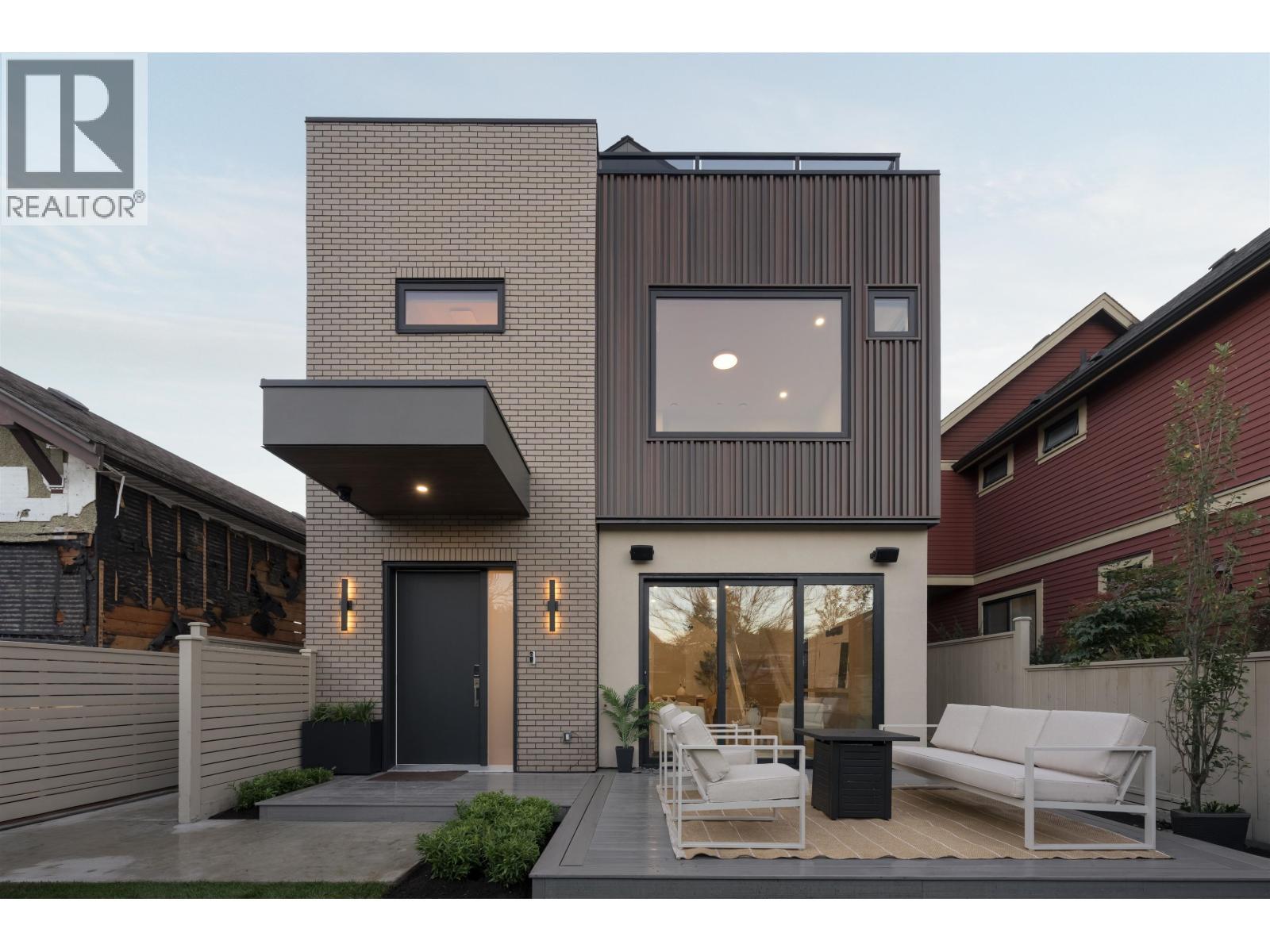 1 882 E 13 Avenue, Vancouver