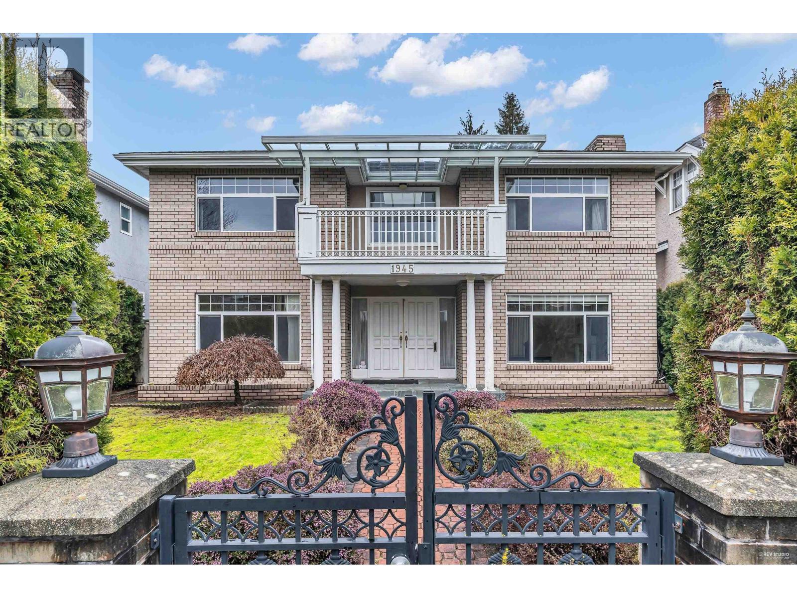 1945 W 44TH Avenue, Vancouver