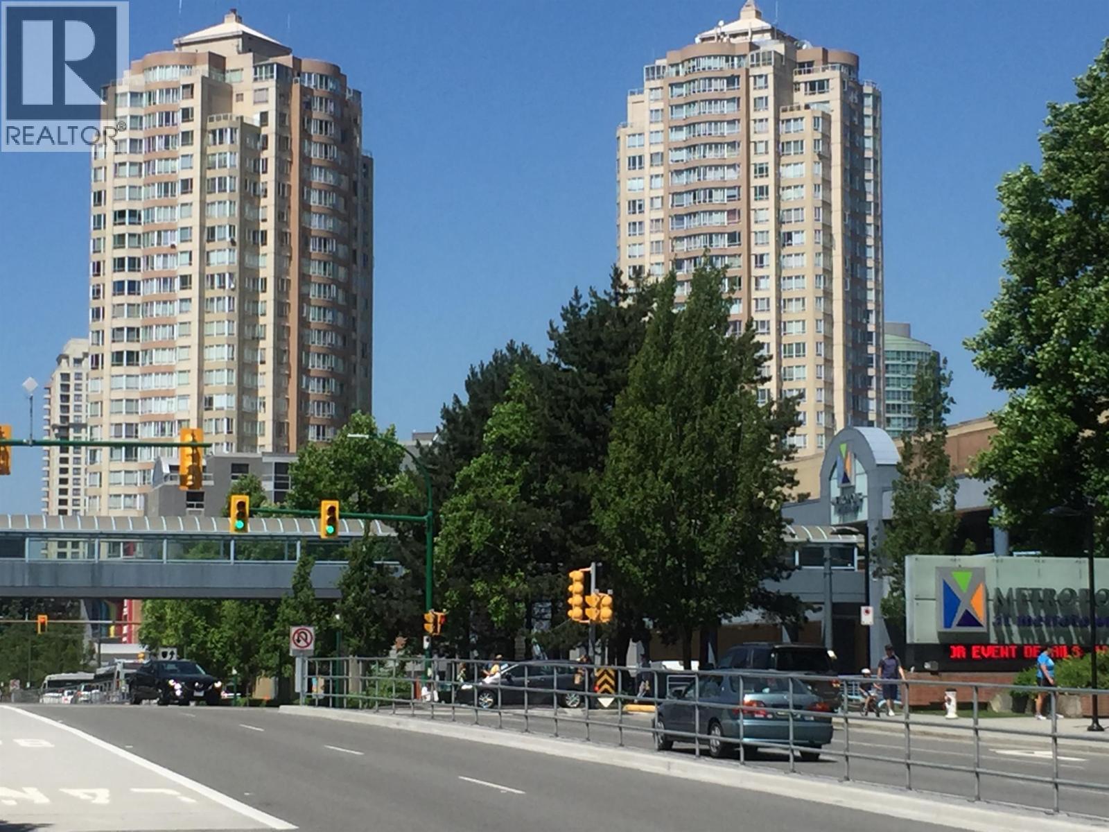 401 6240 Mckay Avenue, Burnaby