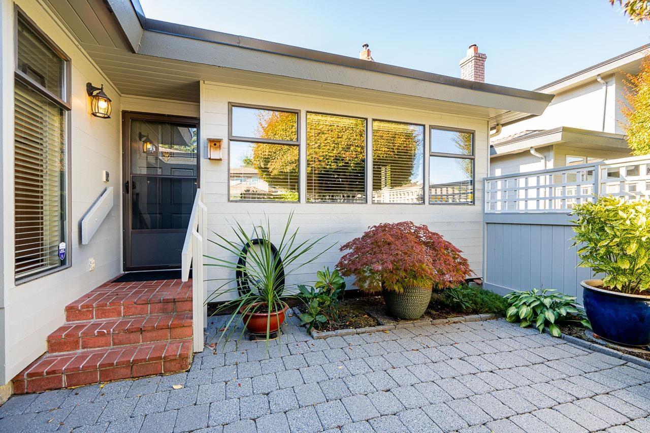 2 14217 18A Avenue, Surrey