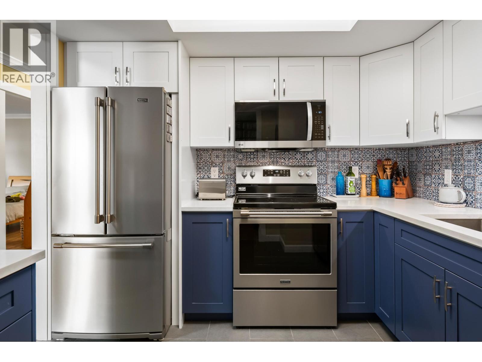 506 71 Jamieson Court, New Westminster
