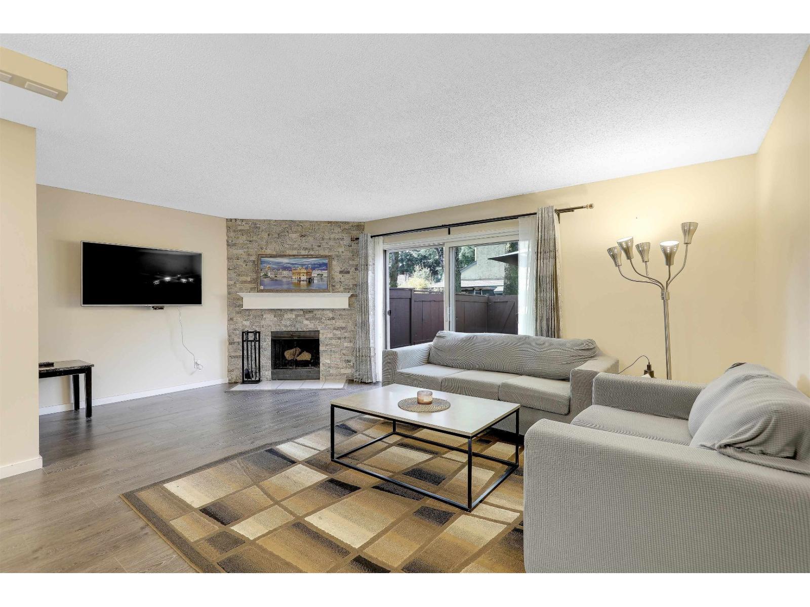 227 9460 Prince Charles Boulevard, Surrey