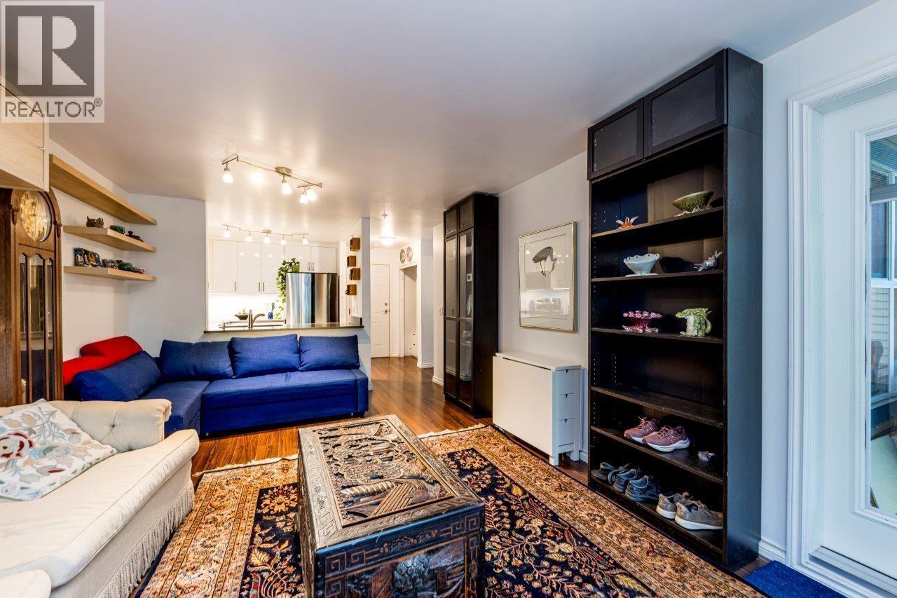 104 5281 Oakmount Crescent, Burnaby