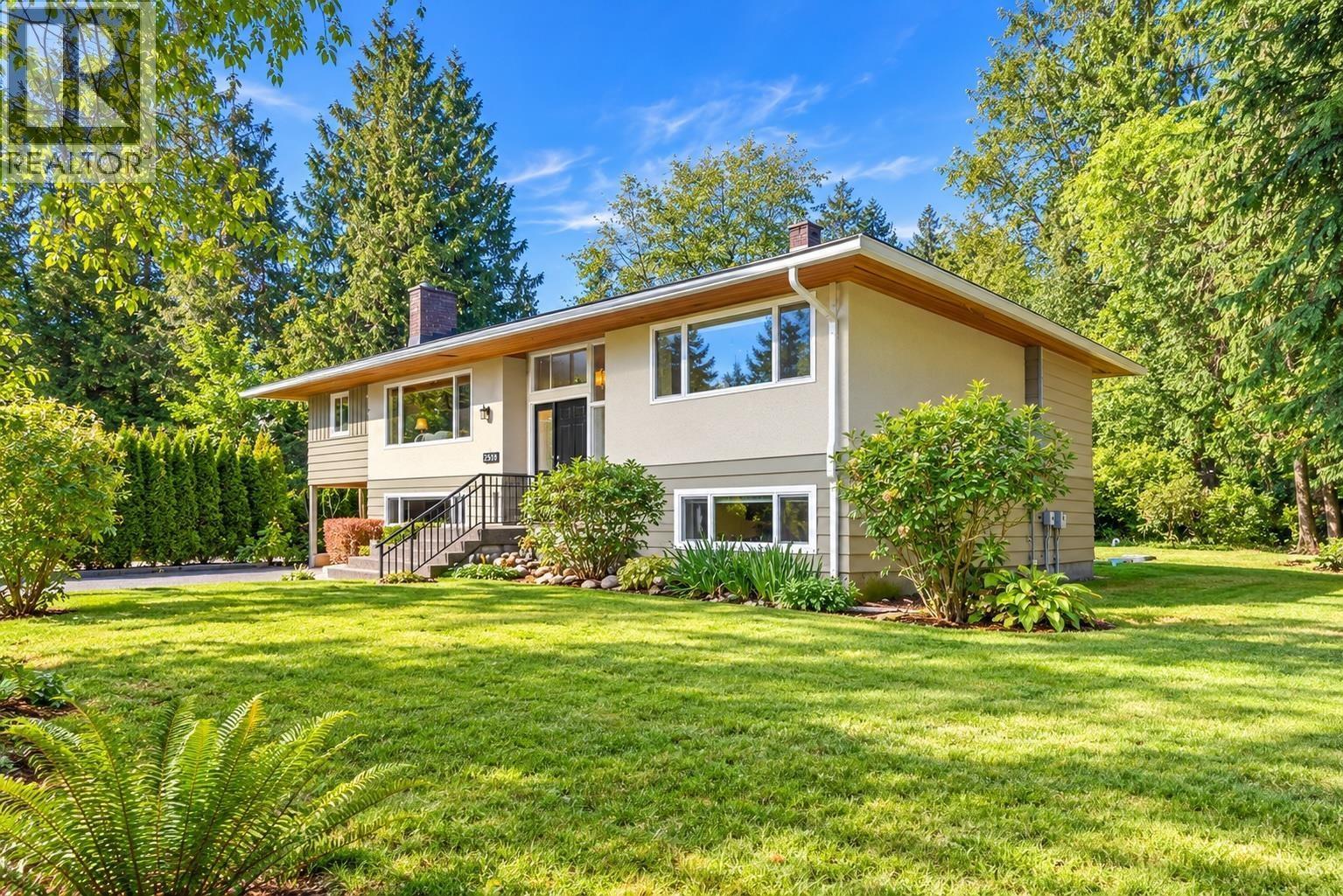 2519 East Road, Anmore