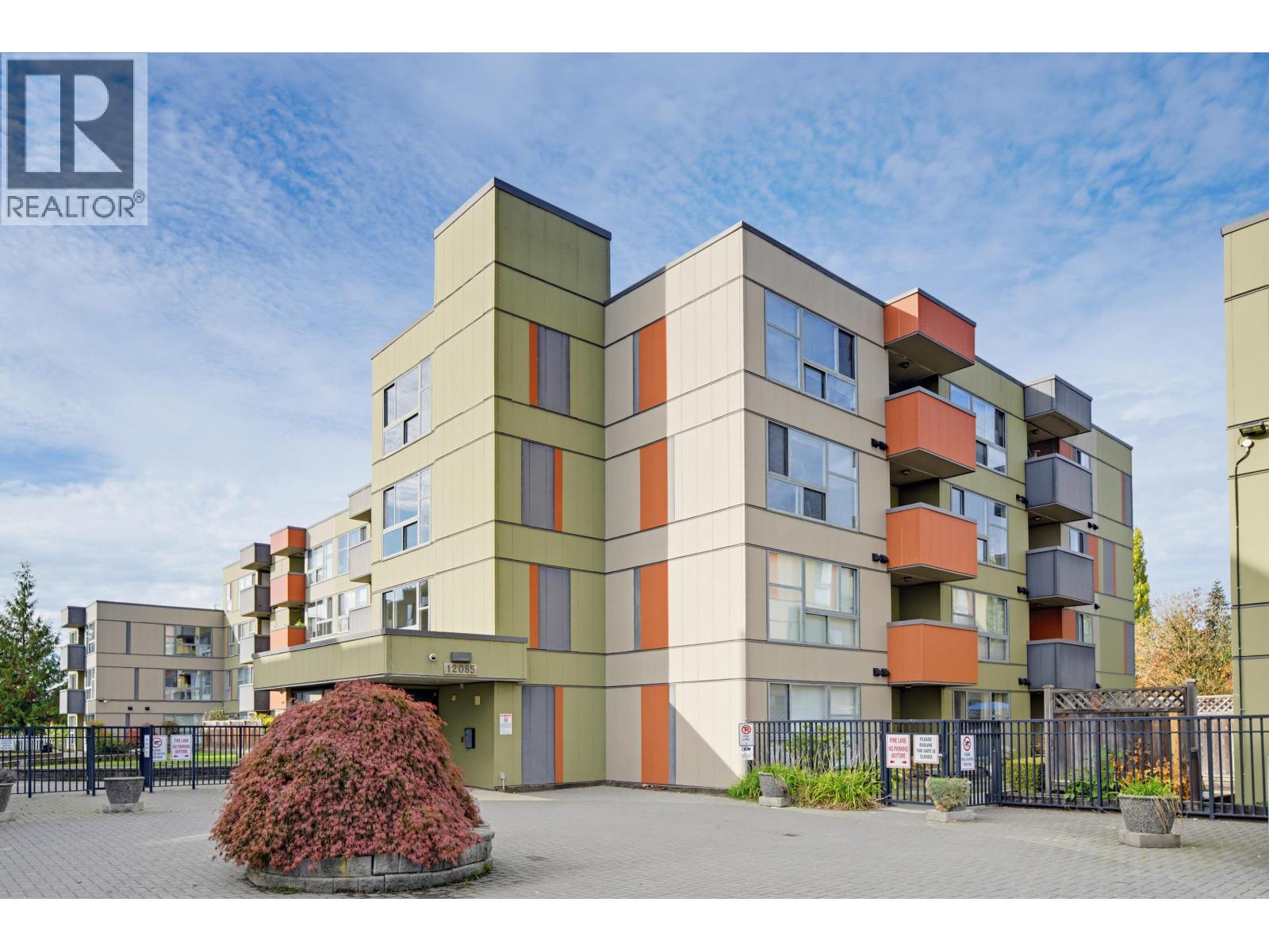 327 12085 228 Street, Maple Ridge