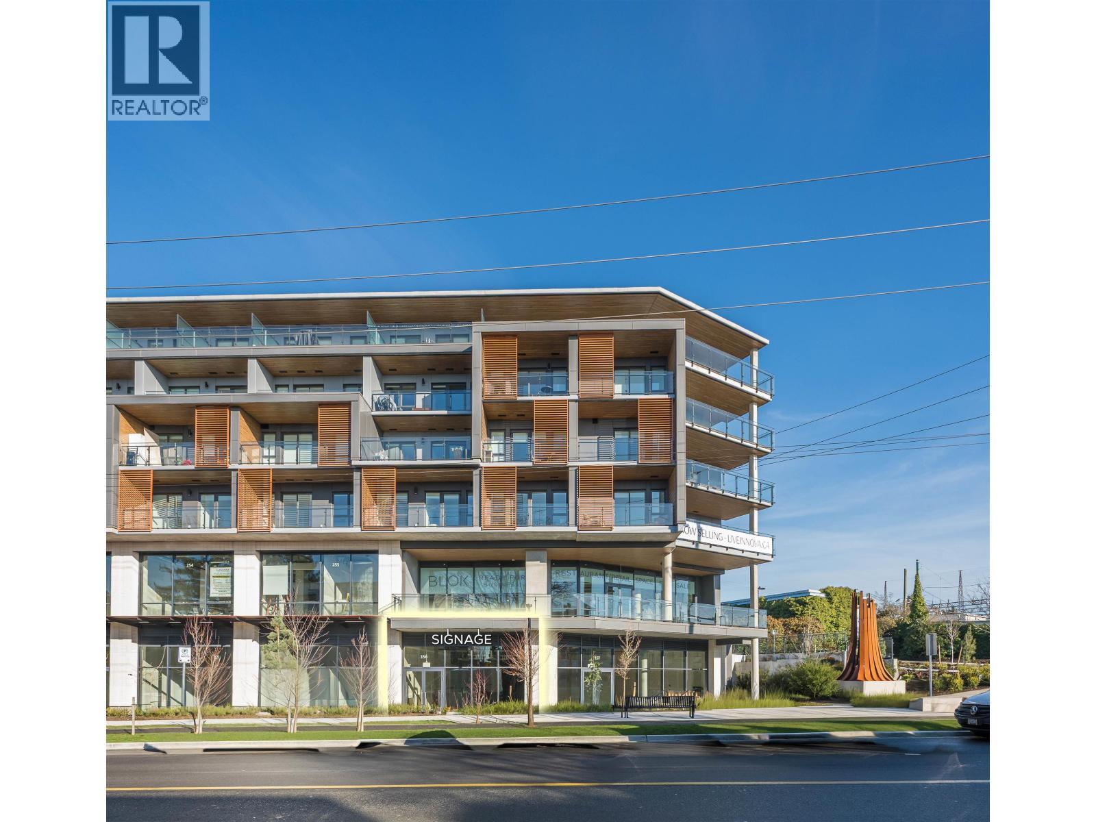 156 422 E 3RD Street, North Vancouver