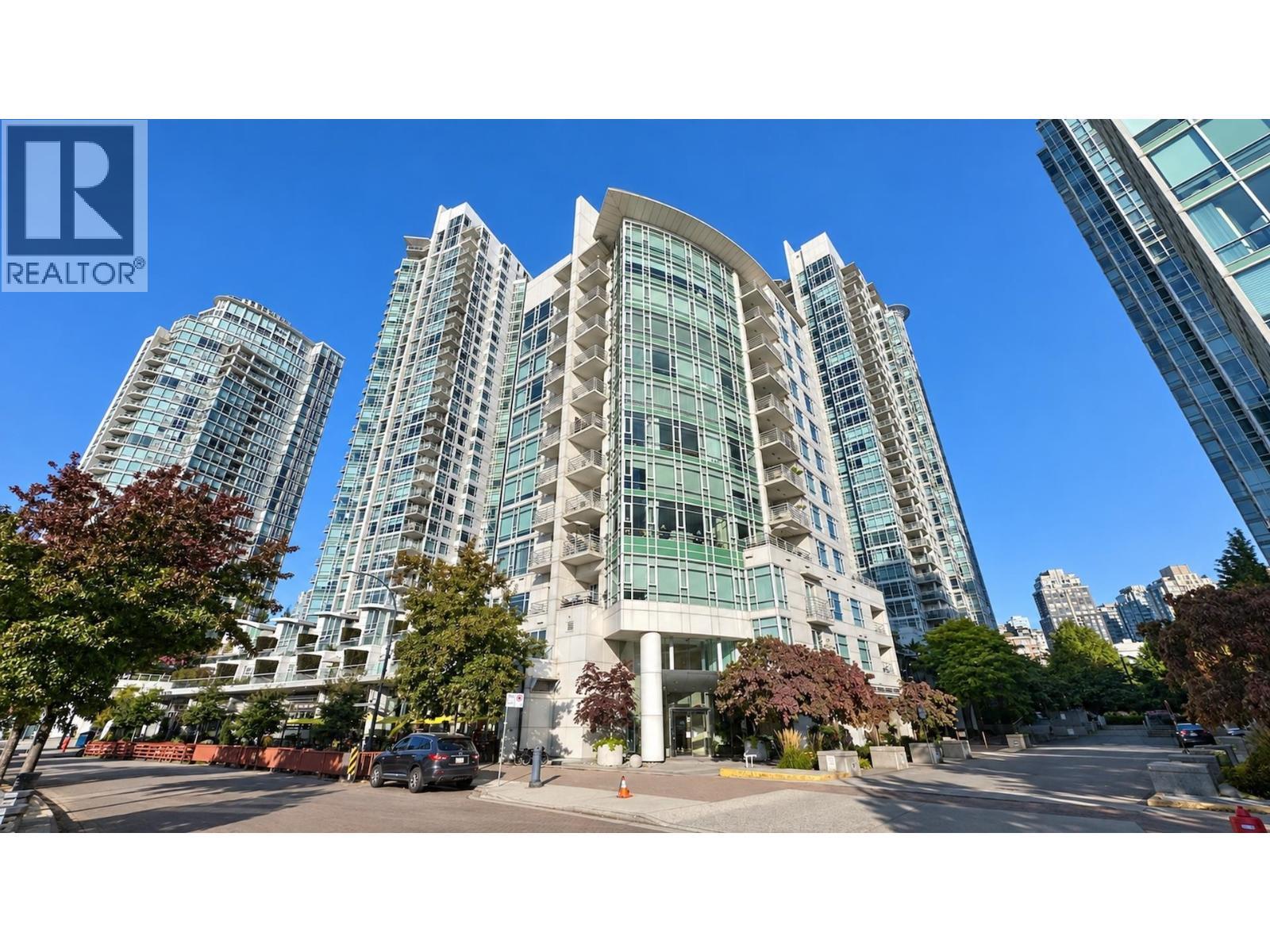 701 1111 Marinaside Crescent, Vancouver