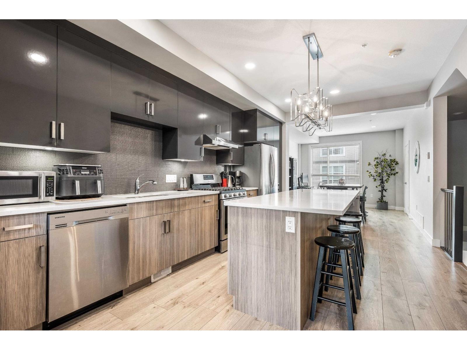 62 8413 Midtown Way, Chilliwack