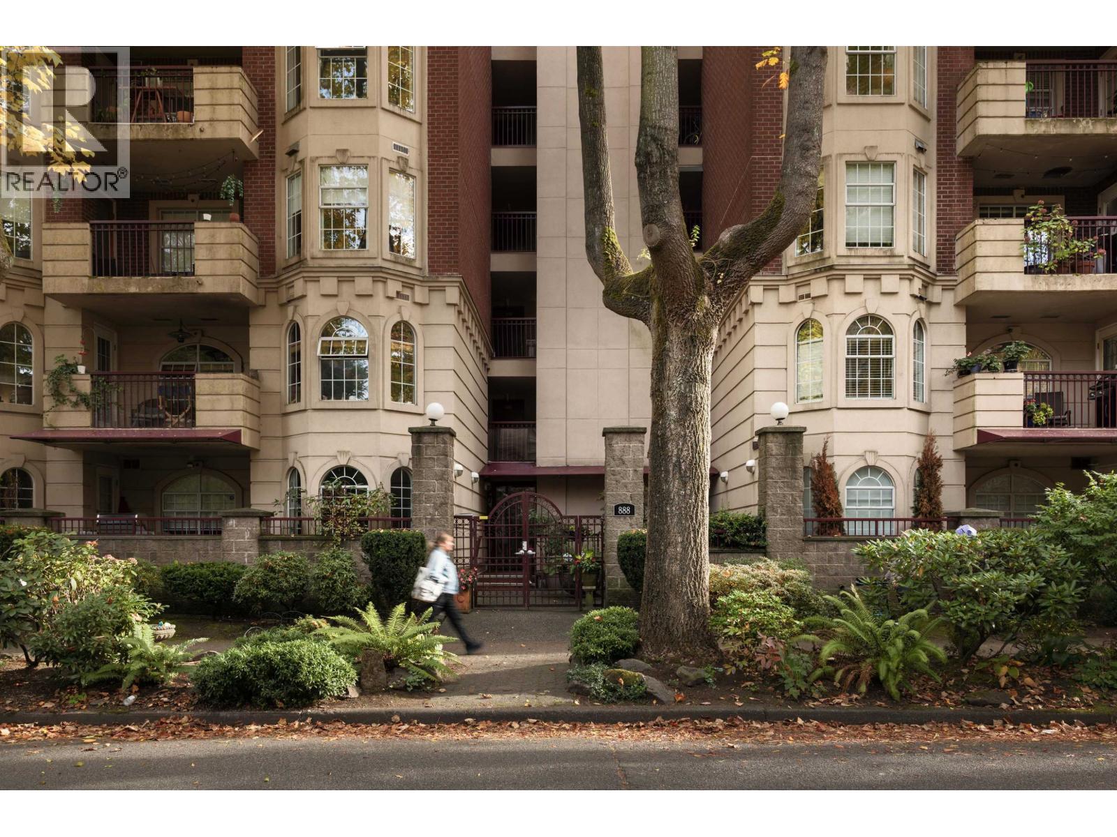 603 888 Bute Street, Vancouver