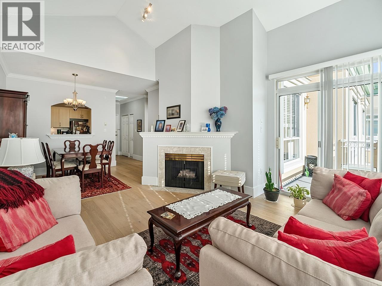 405 2985 Princess Crescent, Coquitlam