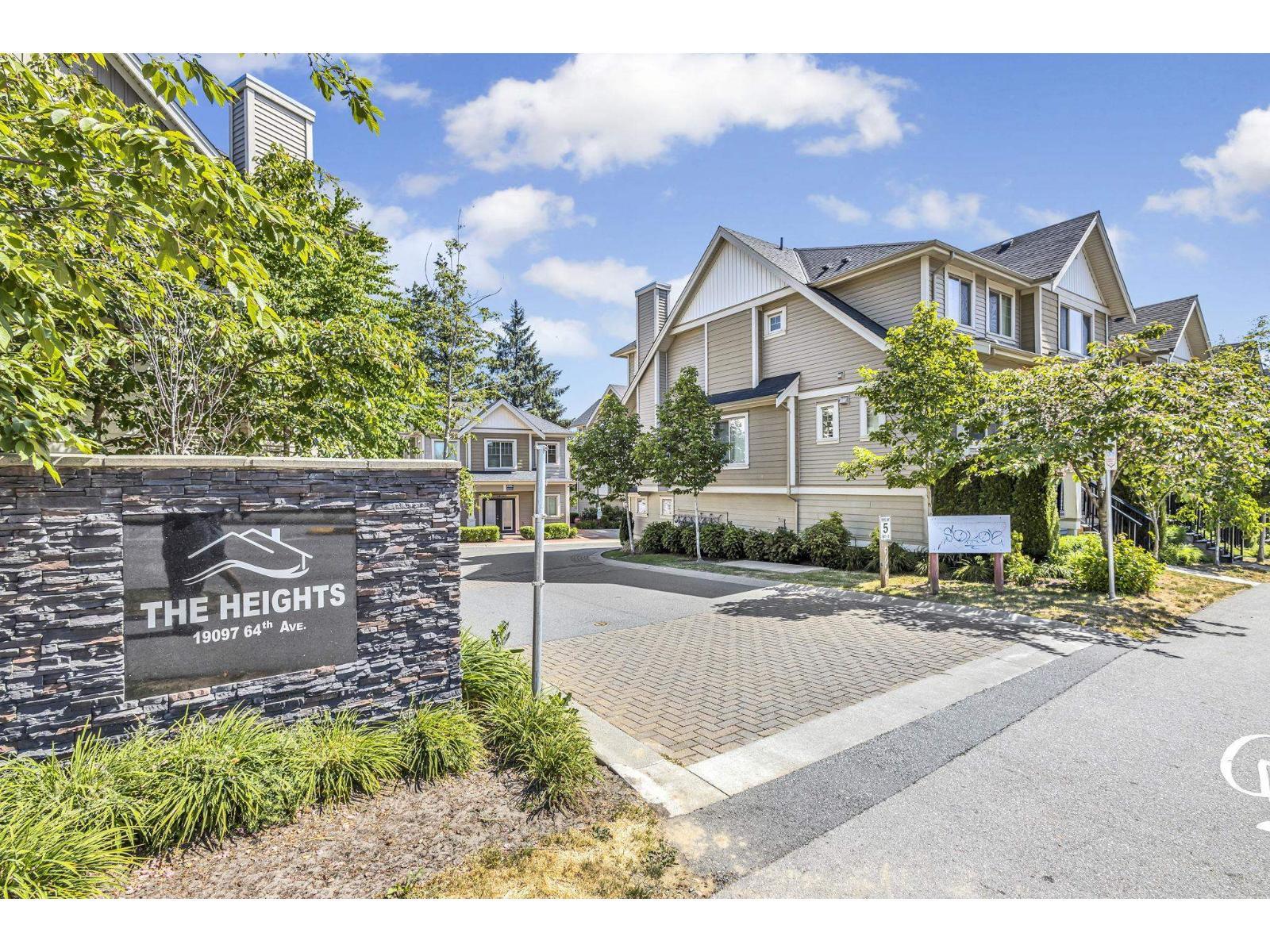 25 19097 64 Avenue, Surrey