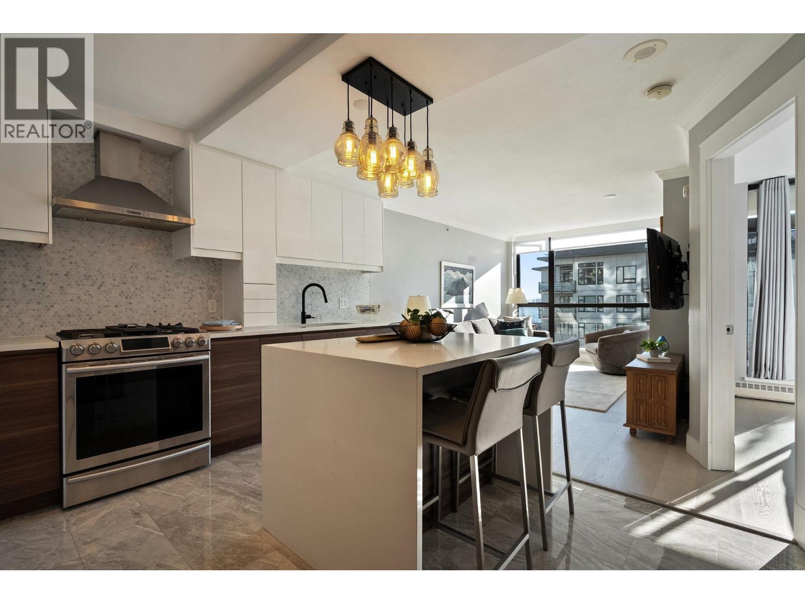 504 124 W 1ST Street, North Vancouver