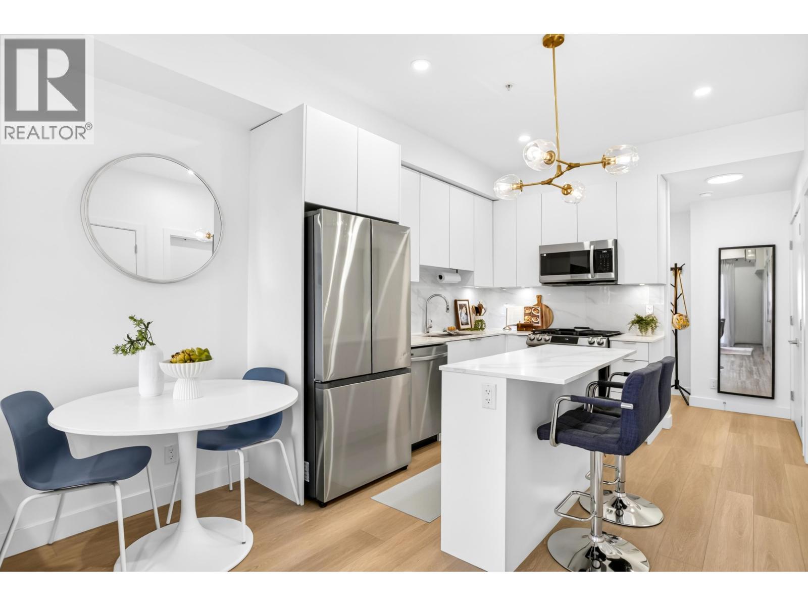 203 2331 Kelly Avenue, Port Coquitlam