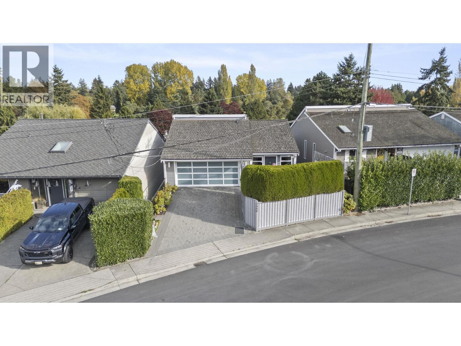 1430 View Crescent, Delta