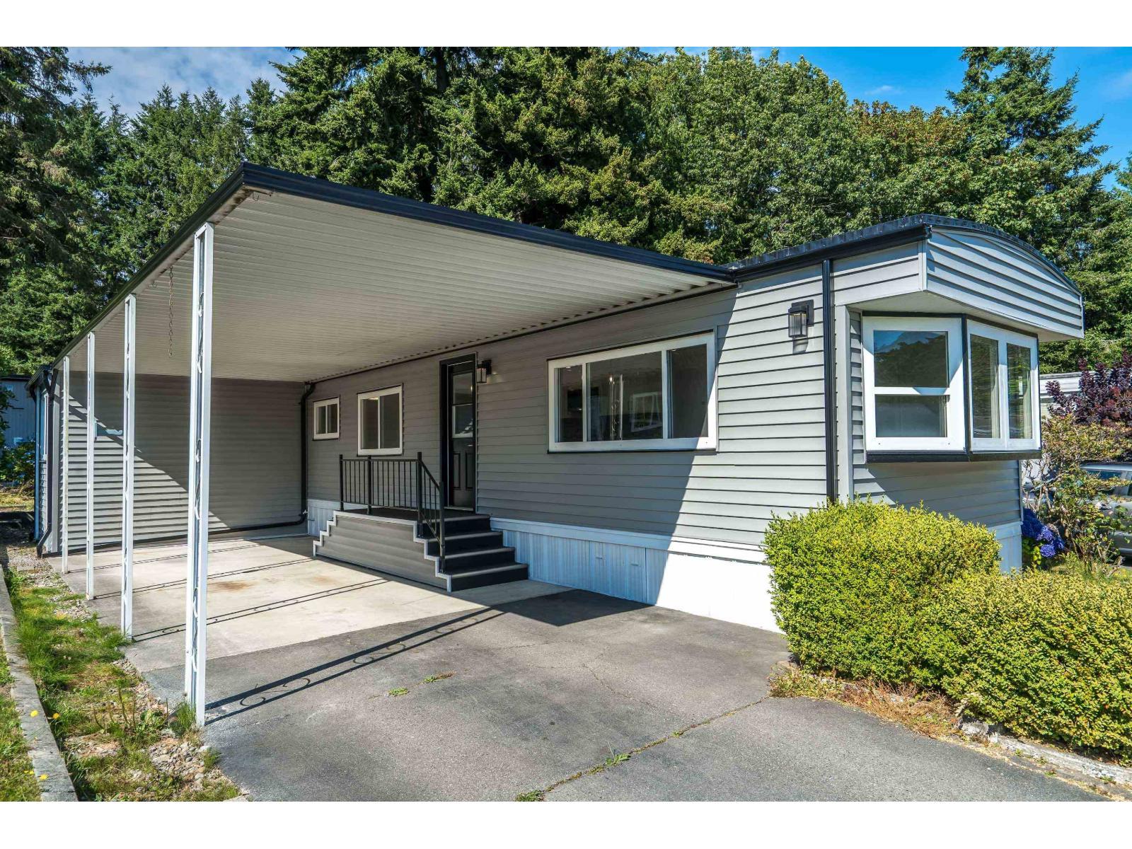 222 1840 160 Street, Surrey