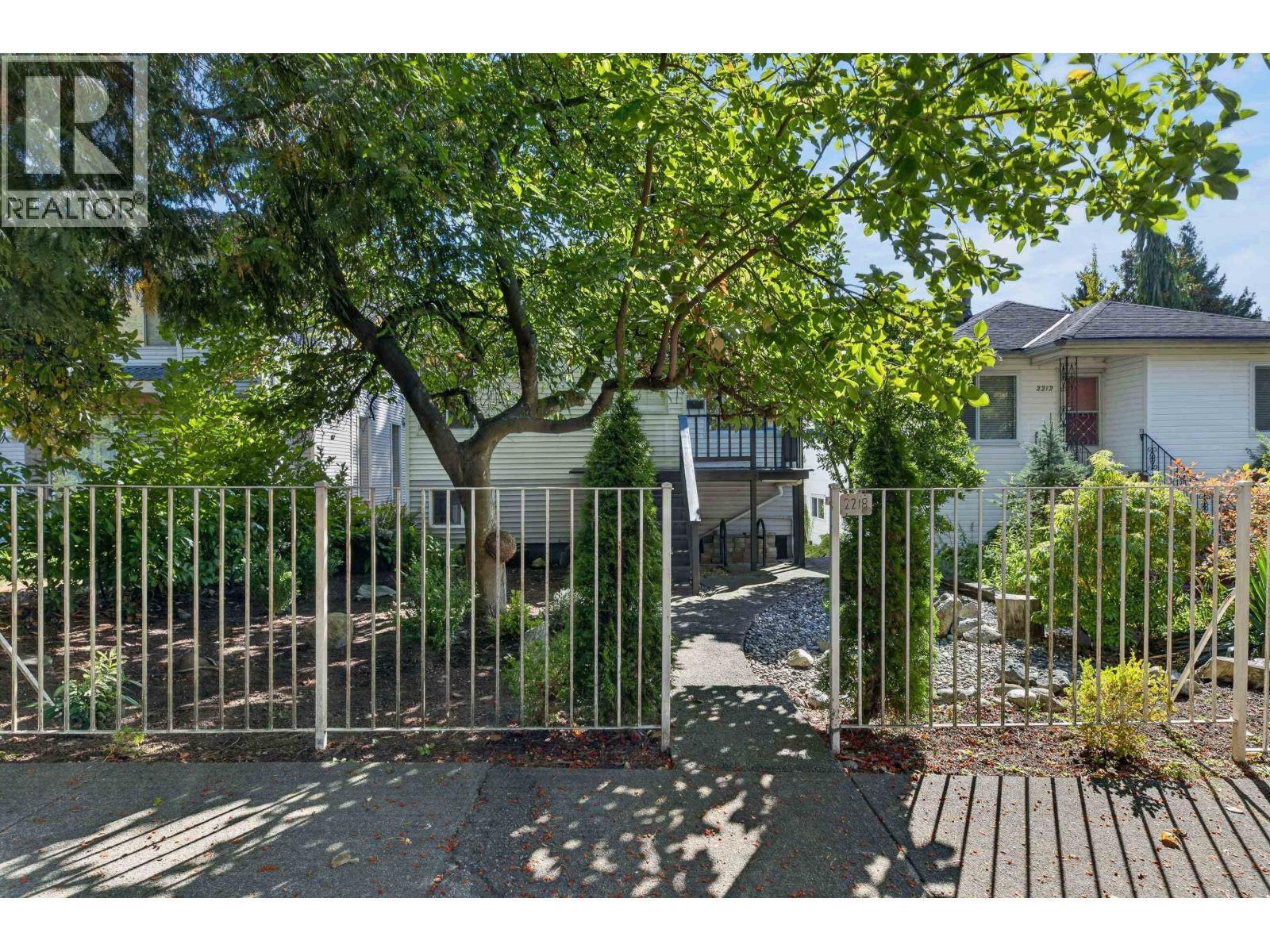 2218 E 11TH Avenue, Vancouver