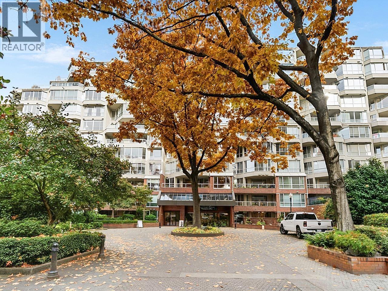618 518 Moberly Road, Vancouver