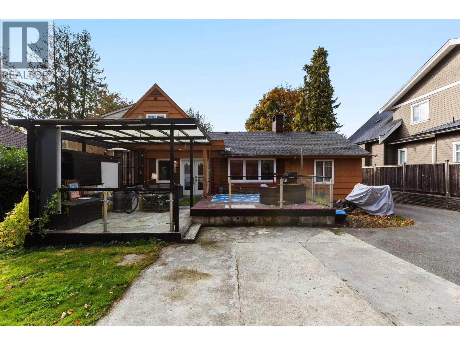 1970 Sperling Avenue, Burnaby