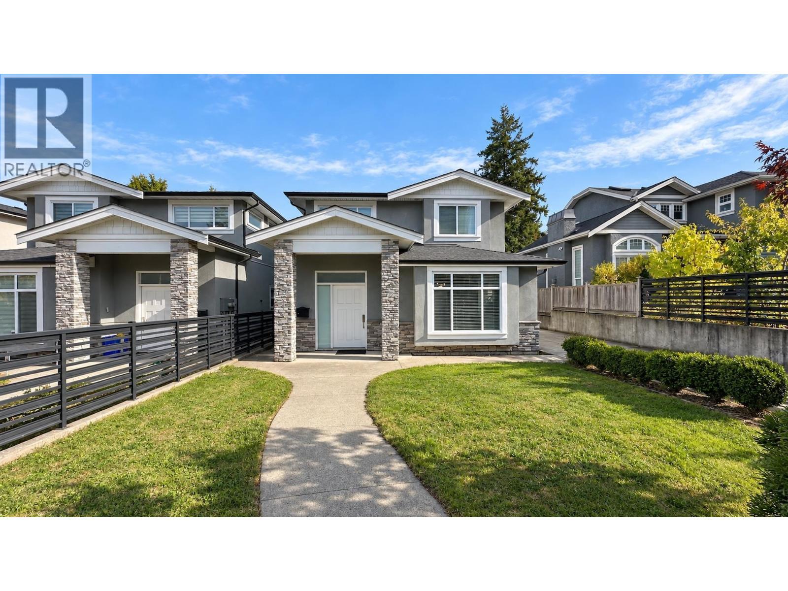 6272 Royal Oak Avenue, Burnaby