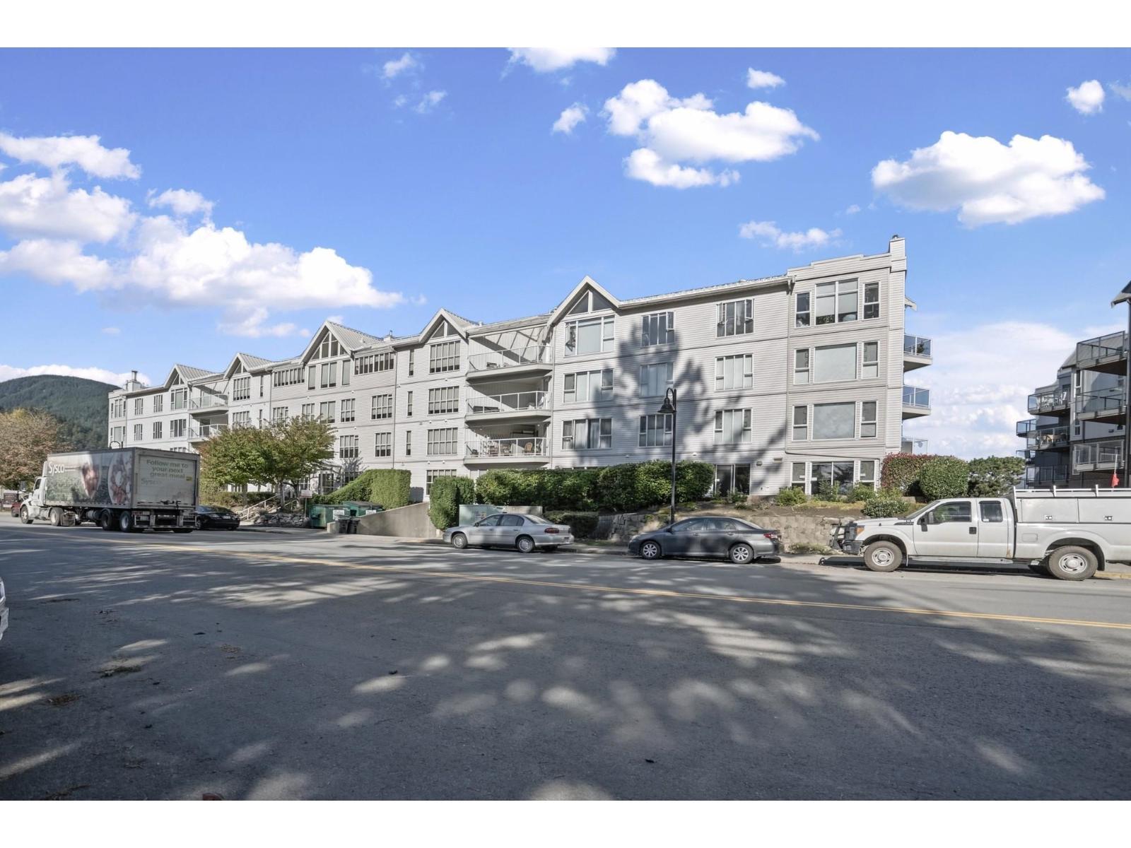 412 328 Esplanade Avenue, Harrison Hot Springs