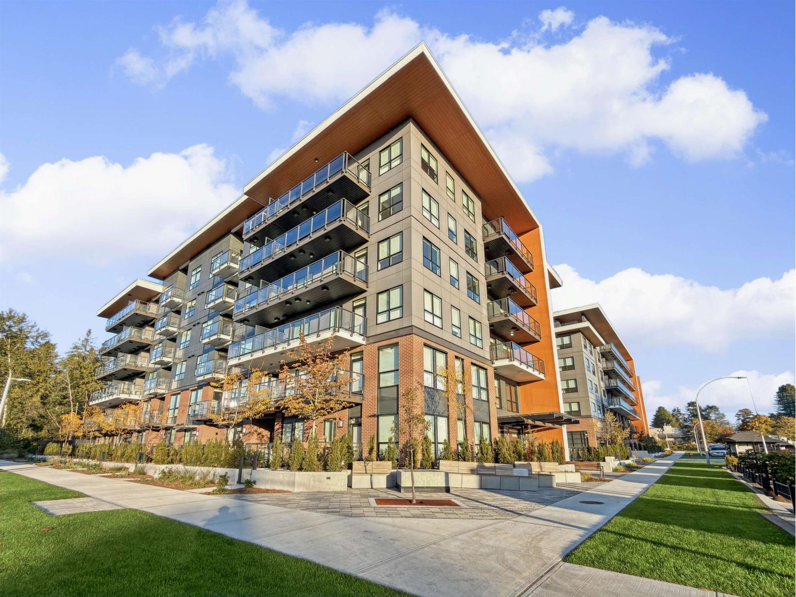 105 10405 147 Street, Surrey