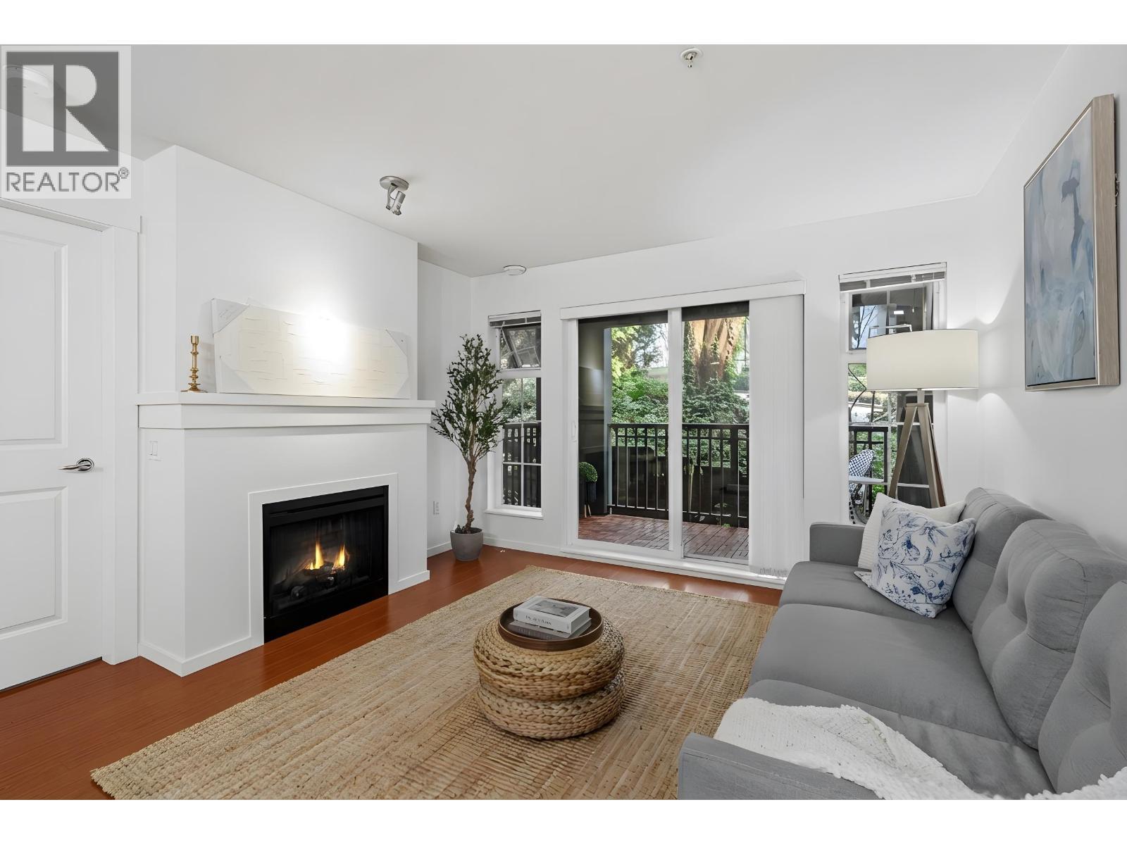 303 9098 Halston Court, Burnaby