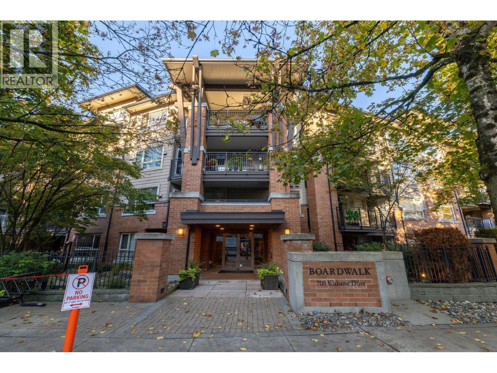 205 700 Klahanie Drive, Port Moody