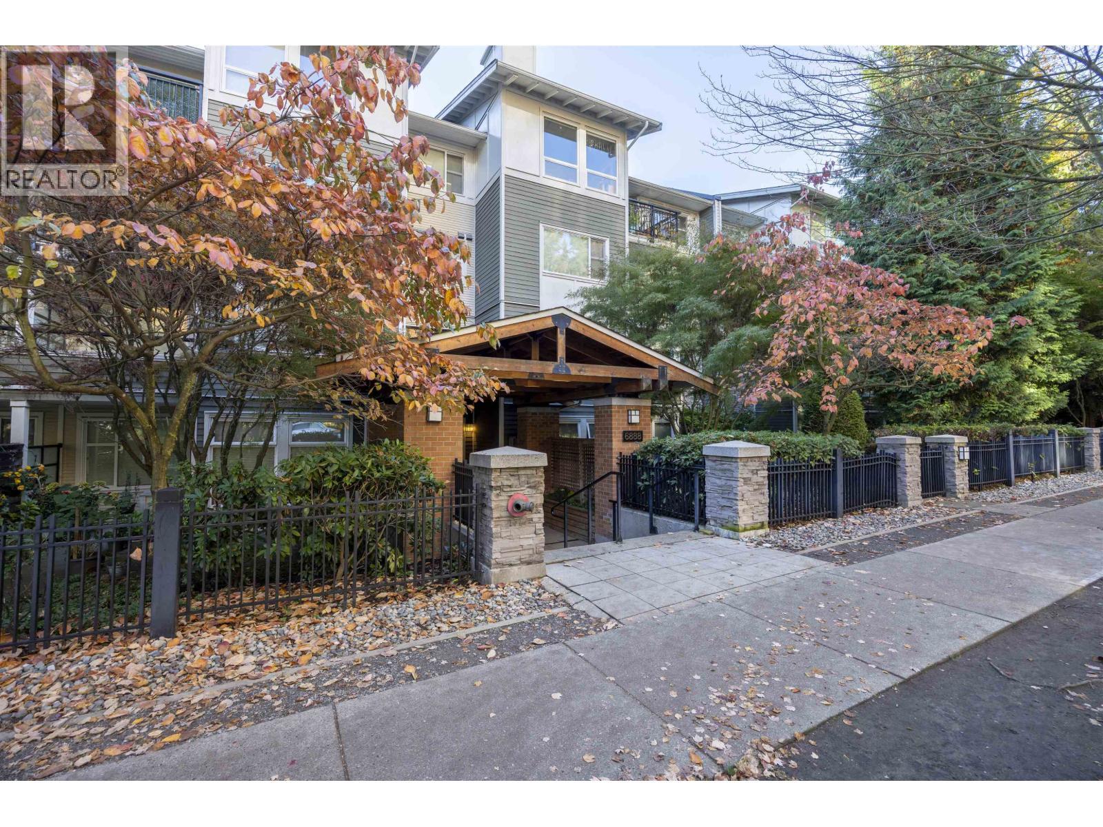 106 6888 Southpoint Drive, Burnaby