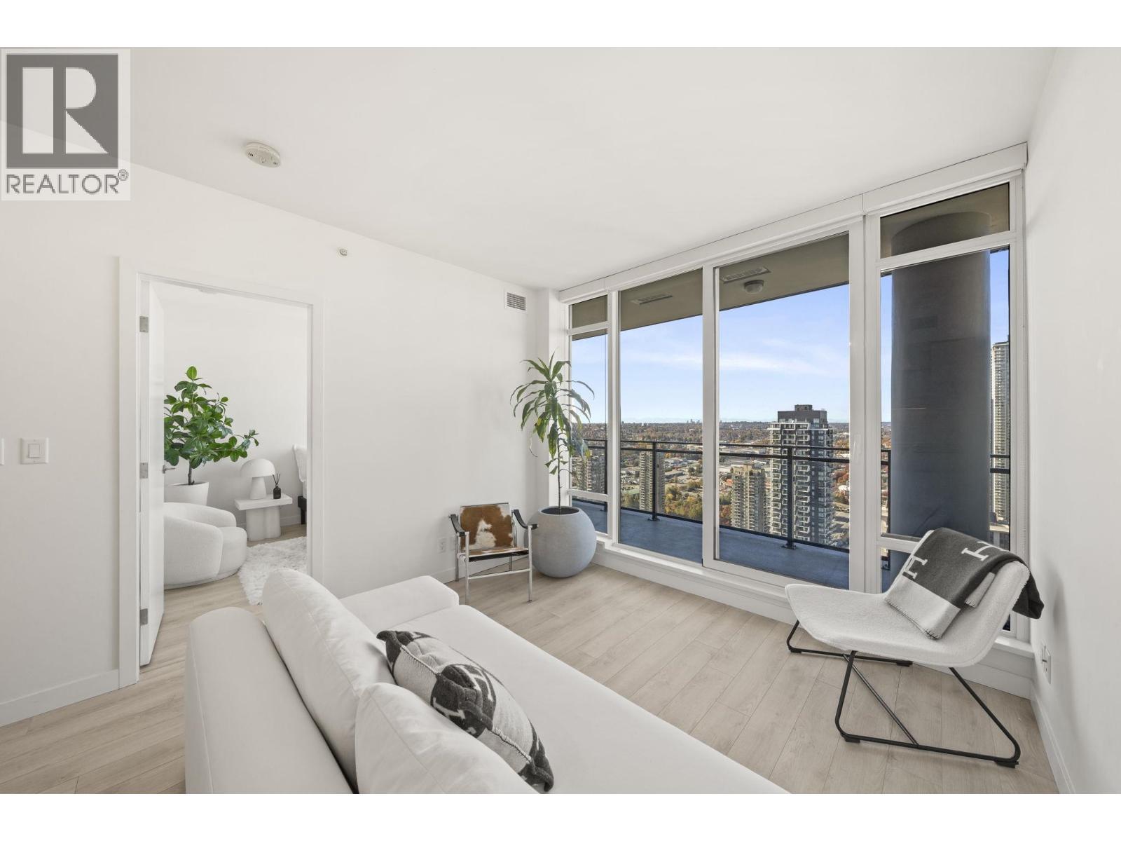 3601 2085 Skyline Court, Burnaby