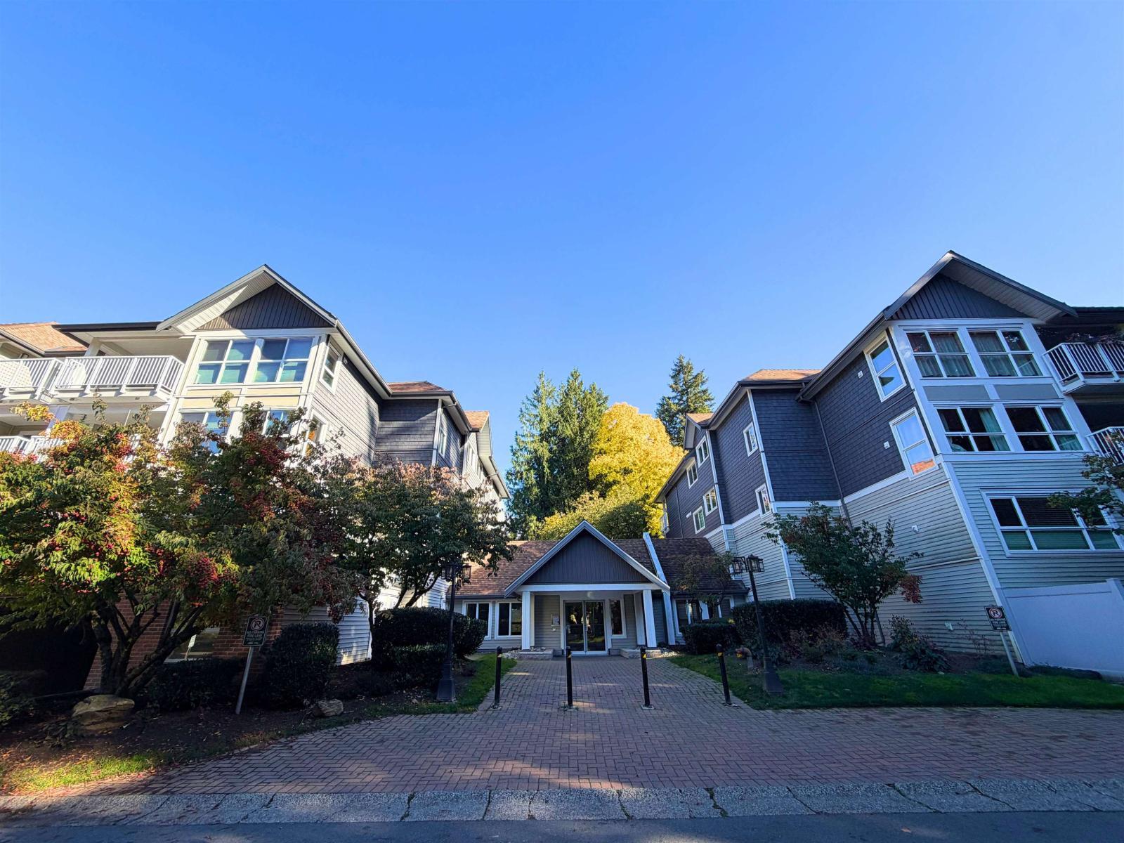 201 9626 148 Street, Surrey