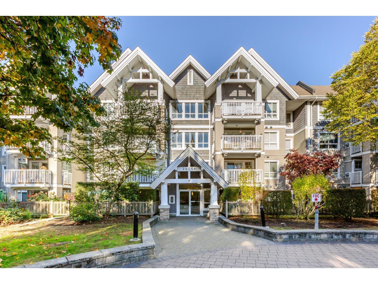 201 20750 Duncan Way, Langley