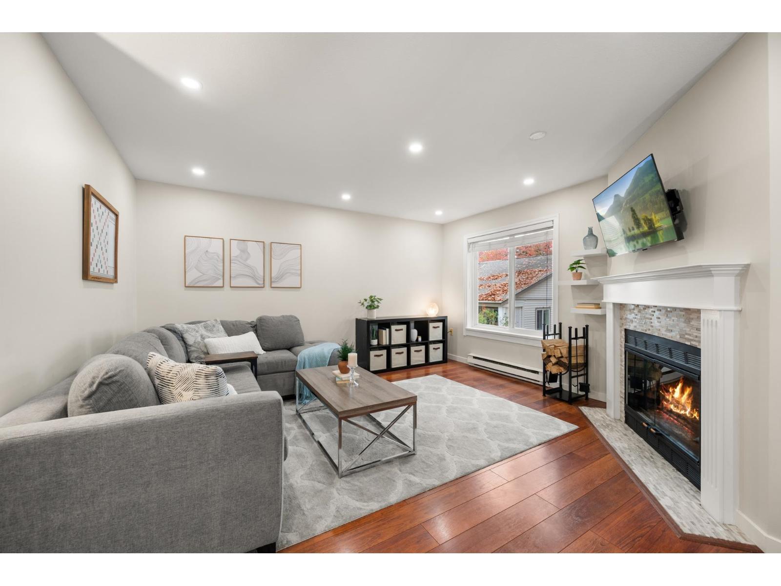 8 12916 17 Avenue, Surrey