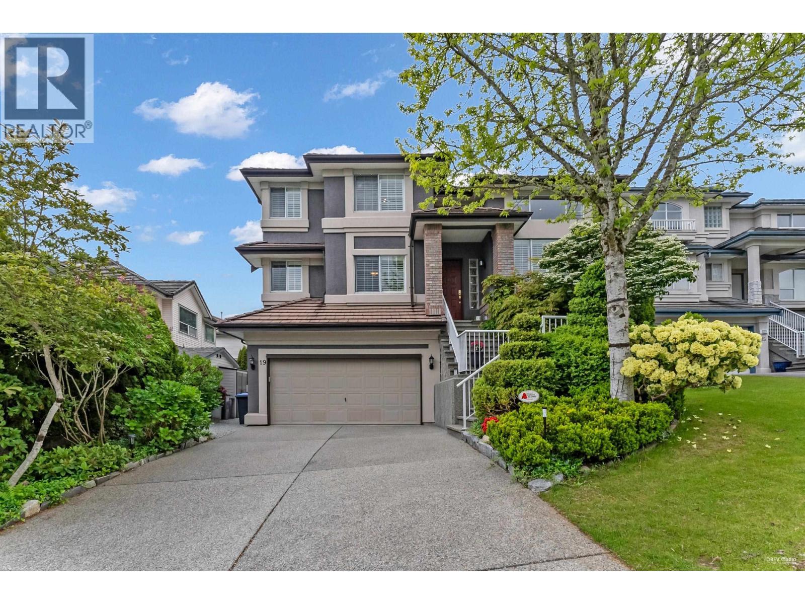 19 Linden Court, Port Moody